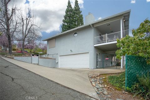 A home in Oroville