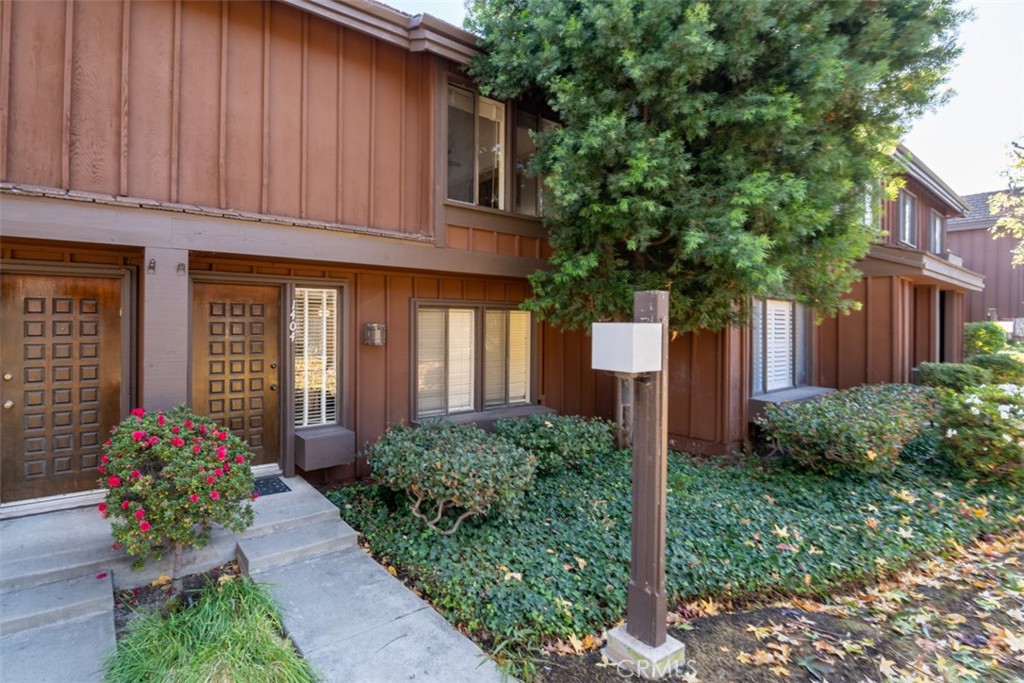1404 Stonewood Court