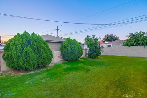 A home in South Gate