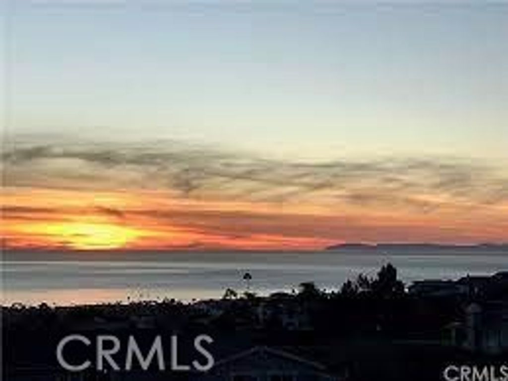 listing image 130720382810193776003