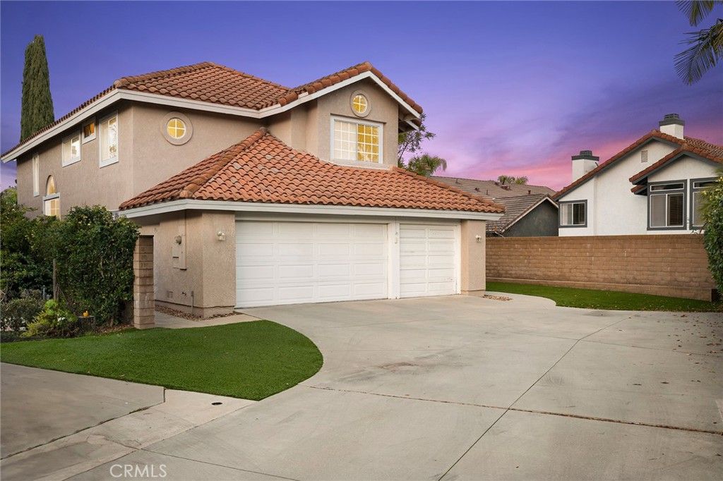 listing image 0