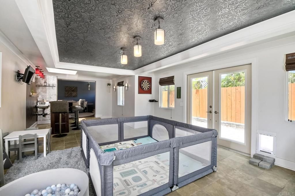 listing image 130724124667903979238