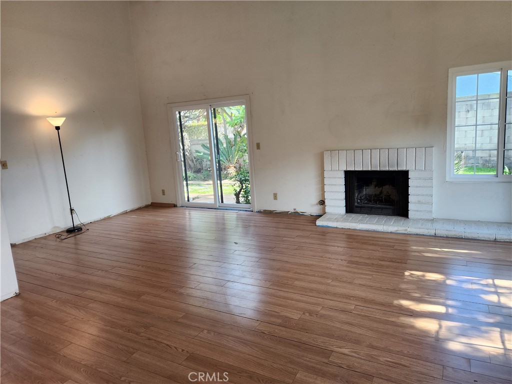 466 Las Palomas Drive