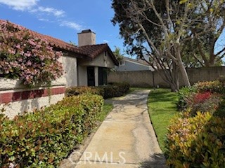 466 Las Palomas Drive