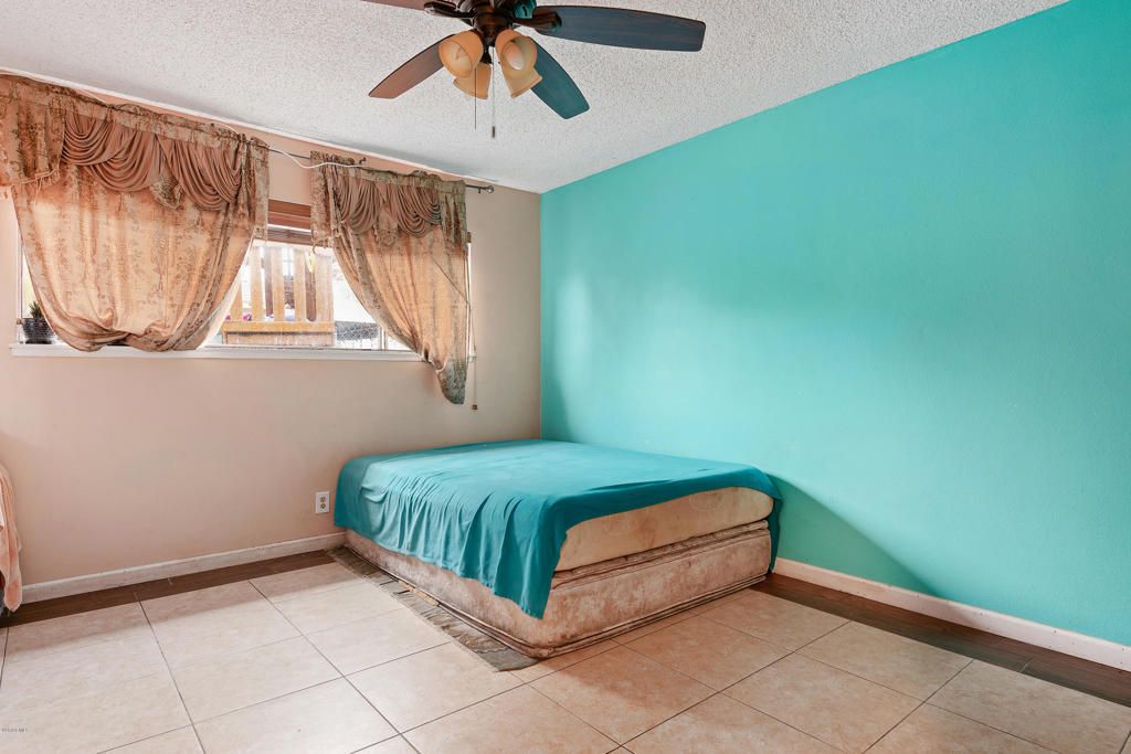 listing image 130729366852318491512