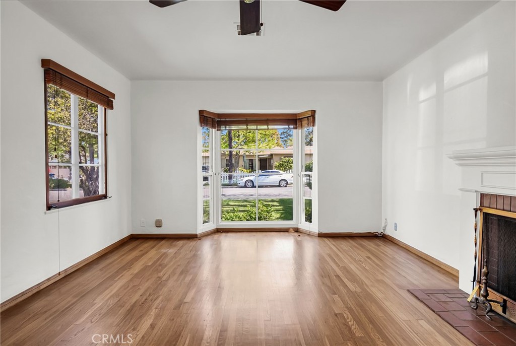 4128 oakwood place