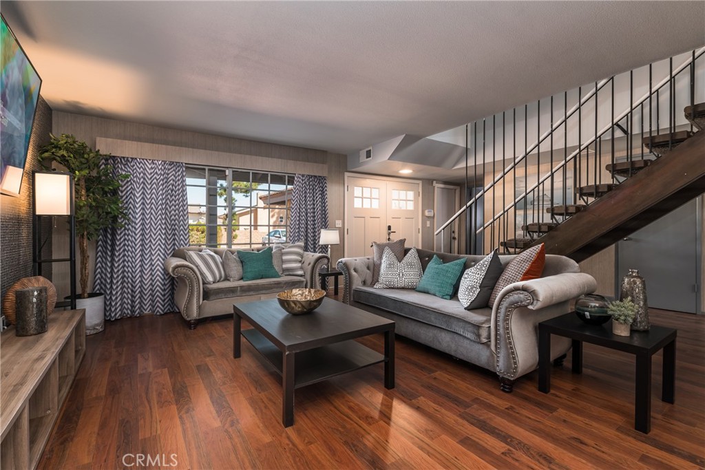 17958 Nearbank Drive