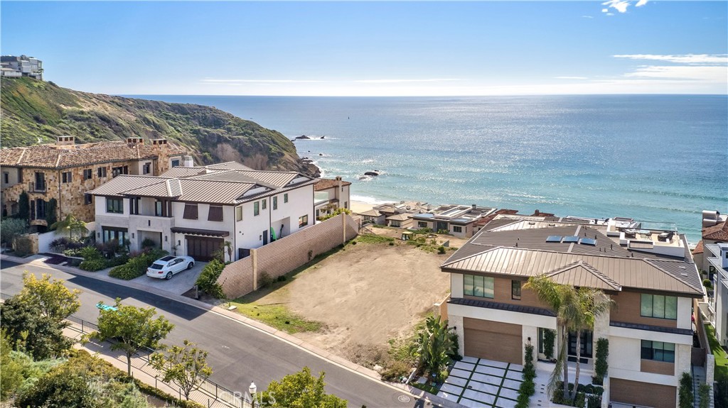 The Strand at Headlands (STRN) - Land