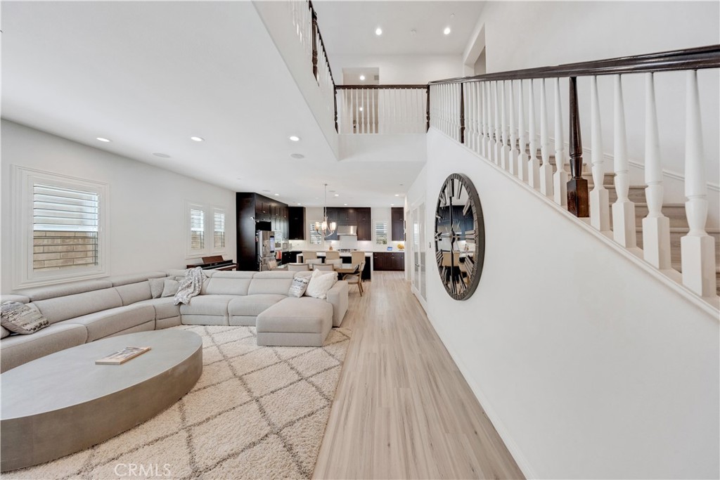 98 Pinnacle Drive