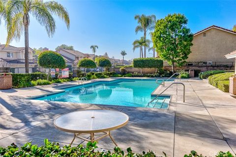 A home in La Mirada