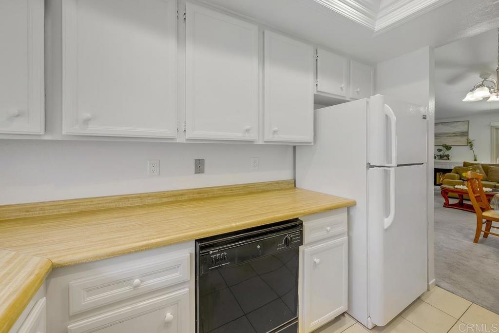 Photo 11 of 30 of 2462 Turnbridge townhome