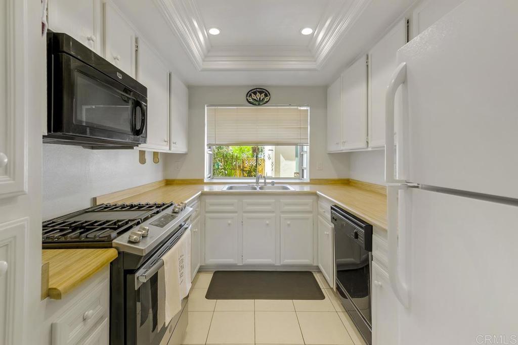 Photo 10 of 30 of 2462 Turnbridge townhome