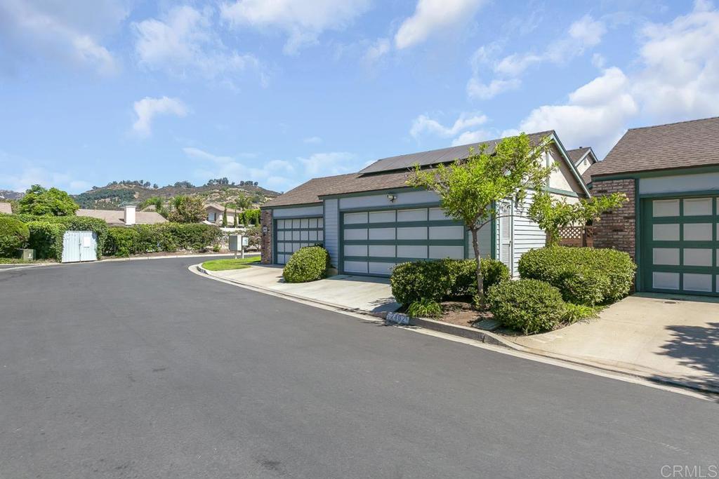 View Escondido, CA 92027 townhome