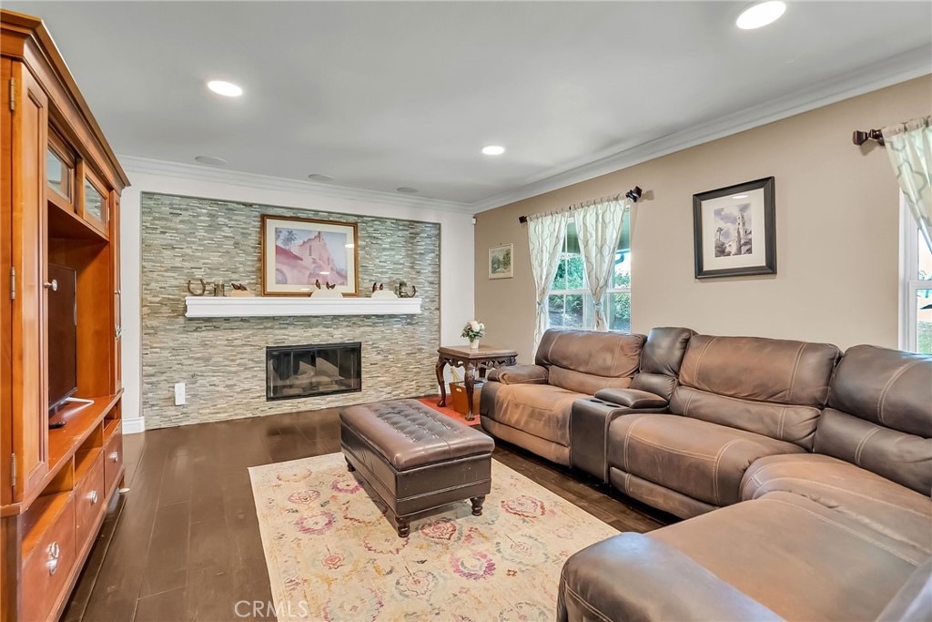 7384 Golden Star Avenue
