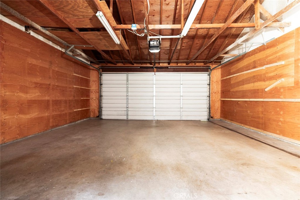 Photo 34 of 36 of 9250 Sunland Boulevard 17 townhome