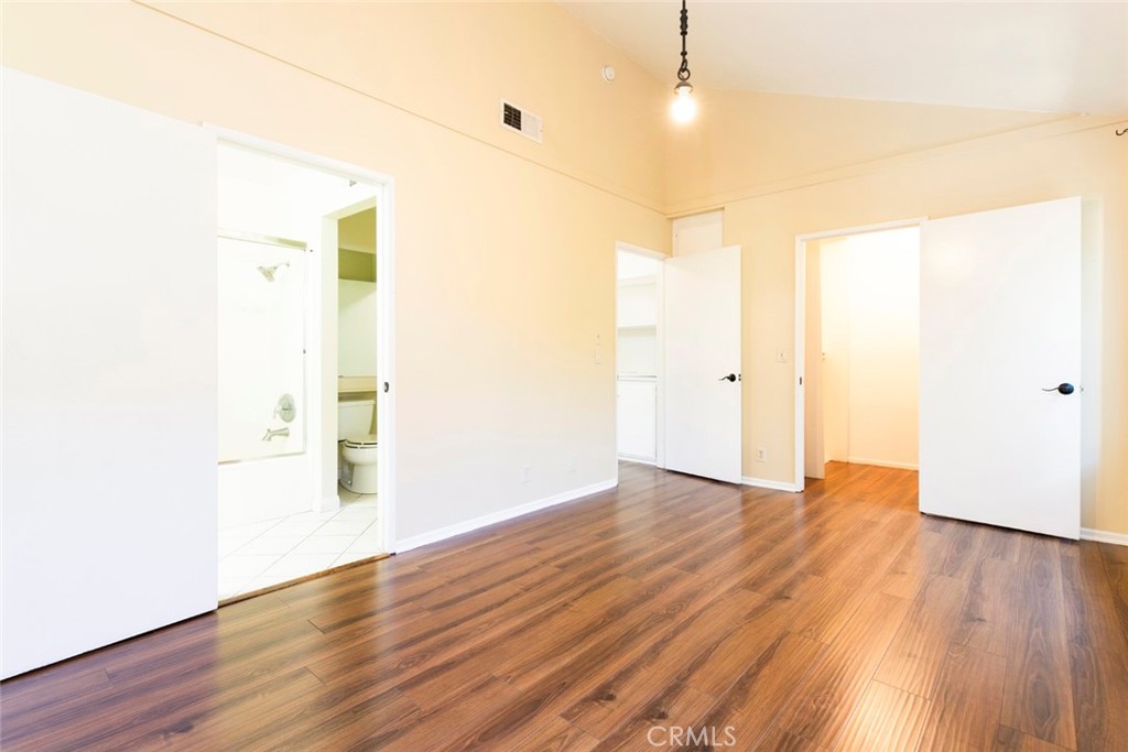 Photo 13 of 36 of 9250 Sunland Boulevard 17 townhome