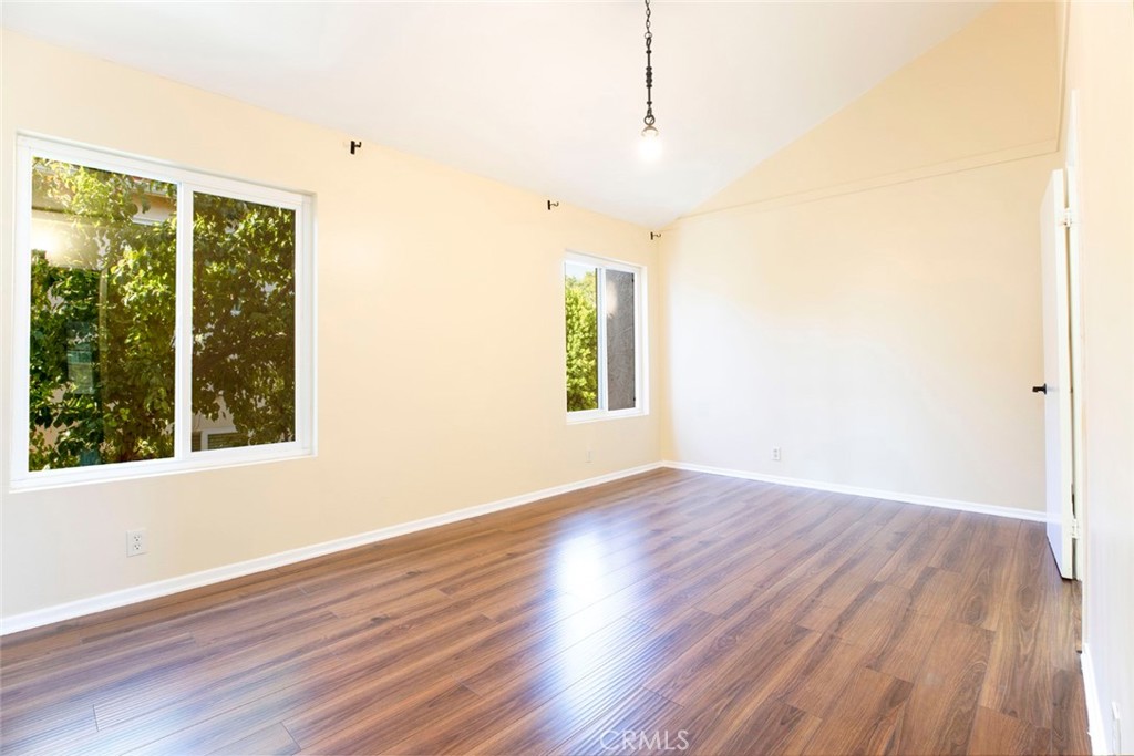 Photo 12 of 36 of 9250 Sunland Boulevard 17 townhome