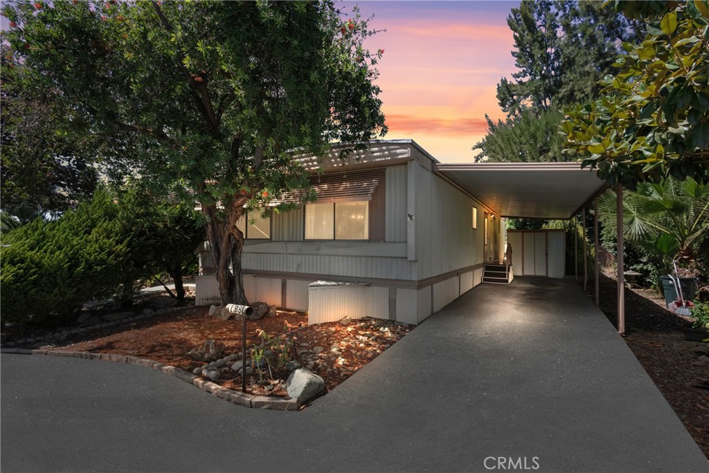 View Azusa, CA 91702 mobile home