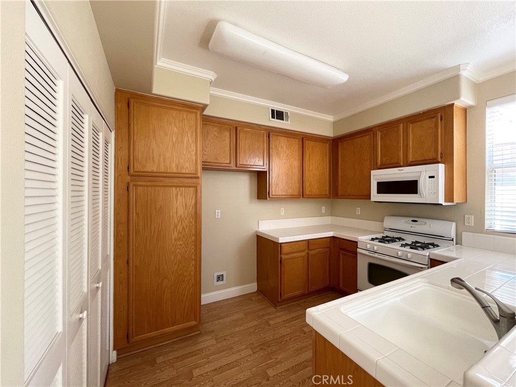 39304 Flamingo C