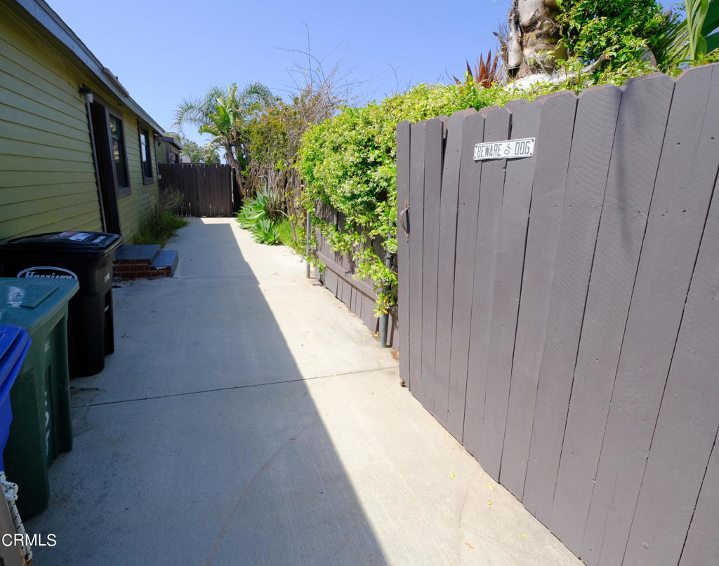 153 San Fernando Avenue