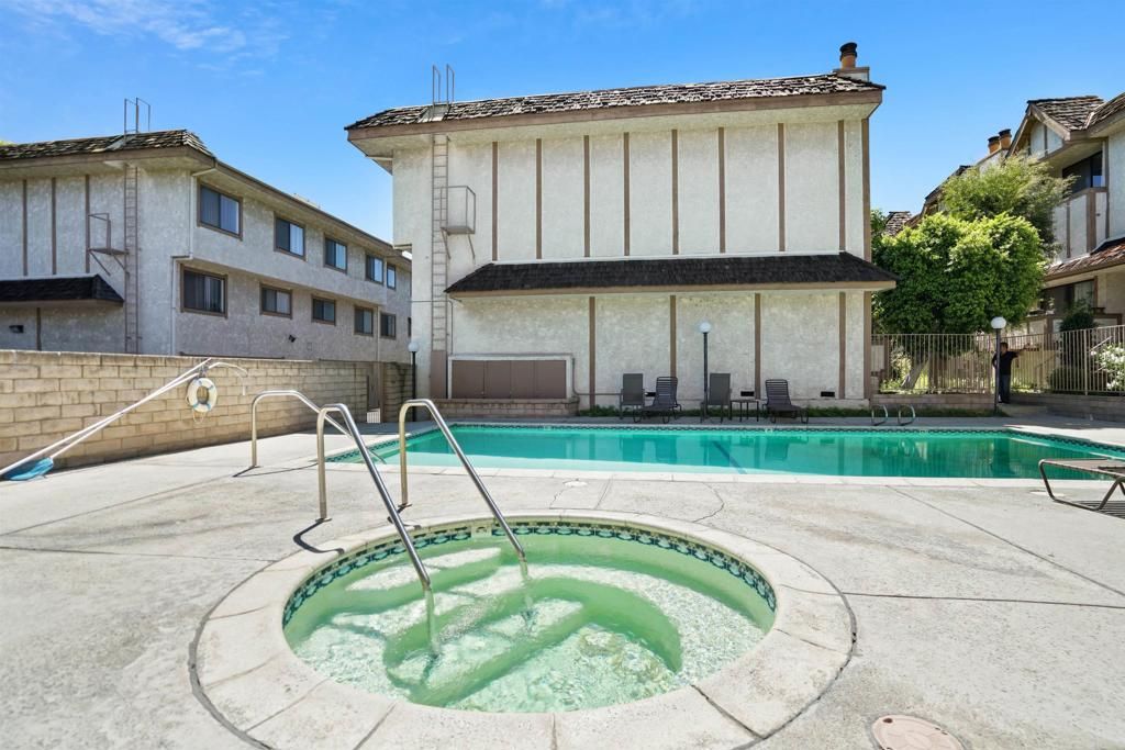 listing image 130722193541943334500
