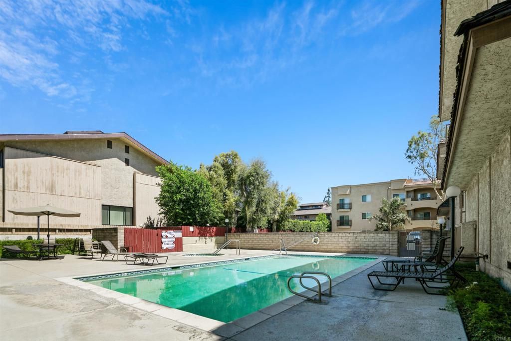listing image 130727129293131434004
