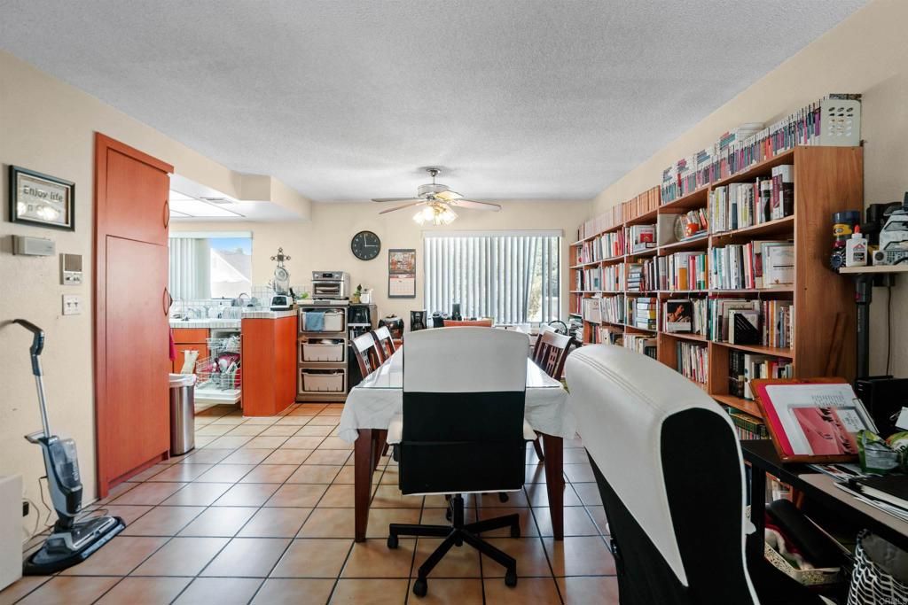 listing image 130723770827592904219