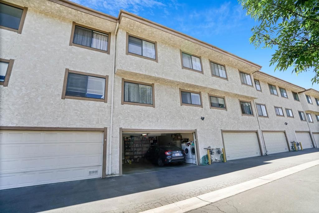 listing image 130721381675781795235