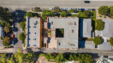 A home in Toluca Lake