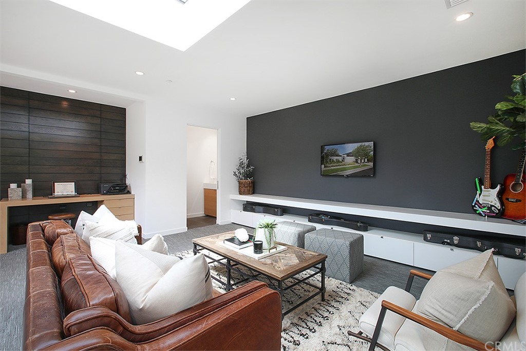 Spyglass Hill (SPYH) - Residential