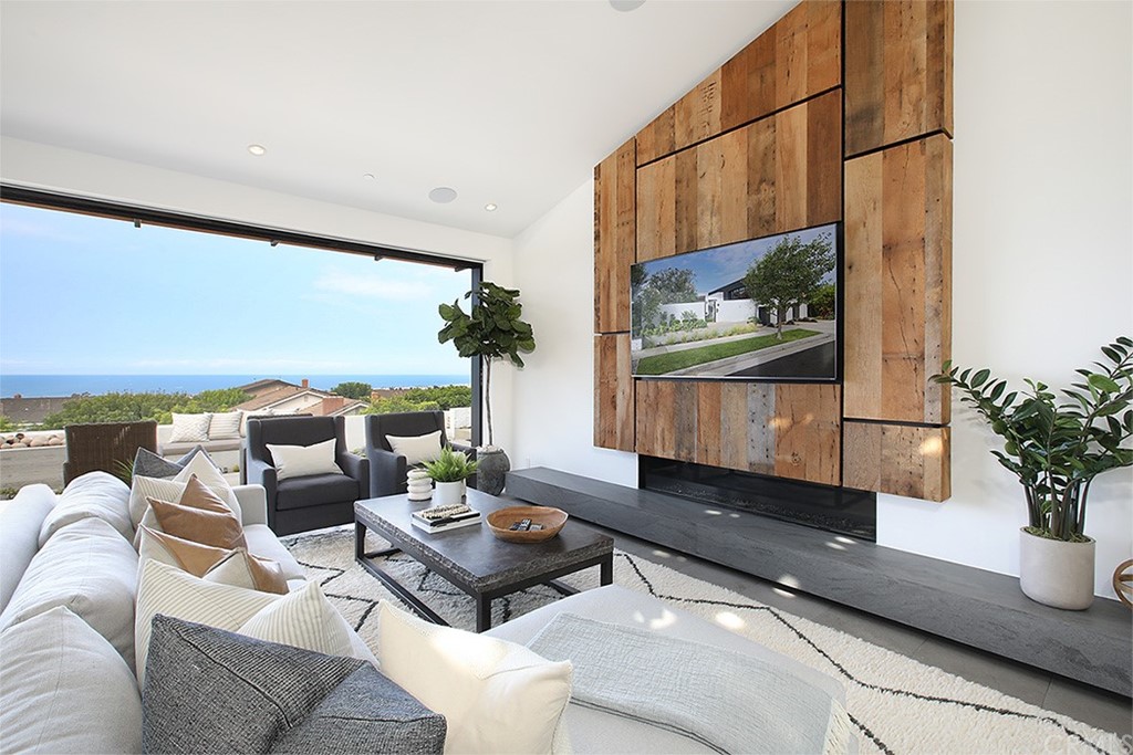 Spyglass Hill (SPYH) - Residential