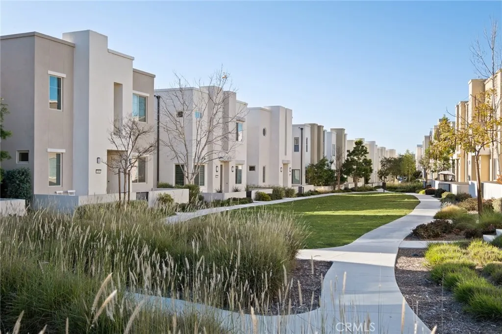 Irvine, California 92618, United States, 3 Bedrooms Bedrooms, ,3 BathroomsBathrooms,Residential,Active,8125