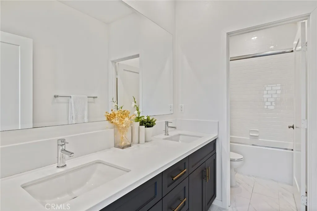 Irvine, California 92618, United States, 3 Bedrooms Bedrooms, ,3 BathroomsBathrooms,Residential,Active,8125