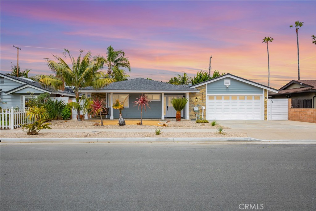 View Huntington Beach, CA 92646 house