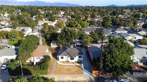 A home in Reseda