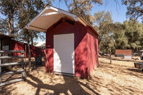 A home in Coarsegold