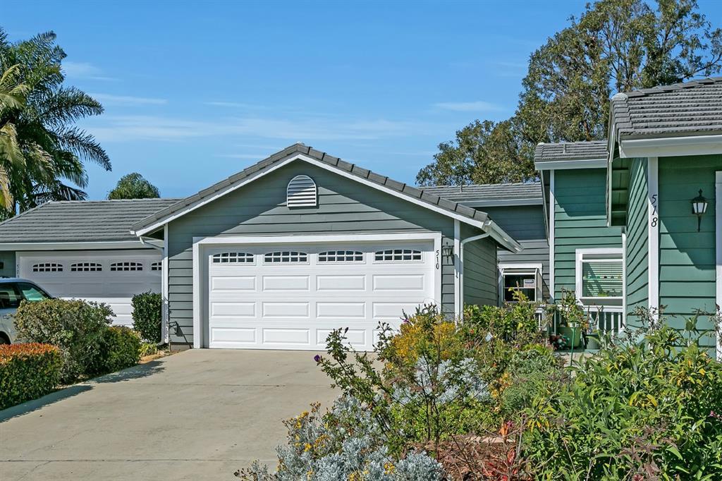 Welcome to the popular gated community of Summer View. Ultra convenient to downtown Encinitas, beach, shops, and great restaurants. A crisp, clean, freshly painted enclave of townhomes with community pool and tennis, add to the charm of this tucked away neighborhood close to all. This home is 2BR plus a downstairs multi-purpose / office room area with adjacent outdoor atrium and spacious back patio area. Tasteful hardwood and laminate floors. Vaulted ceilings. Great schools. Fabulous location. Come see ! Neighborhoods: Encinitas Village Complex Features: ,,,, Other Fees: 0 Other Fees Type: , Sewer: Sewer Connected Topography: LL,SSLP