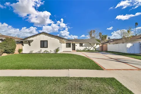 7948 Vicky Avenue, West Hills, CA 91304 - MLS#: SR25016490