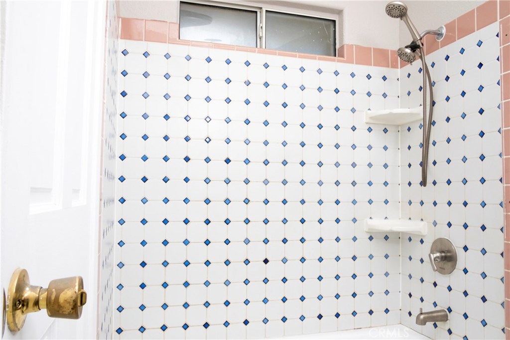 Custom Canyon Country 1 (CCAN1) - Residential