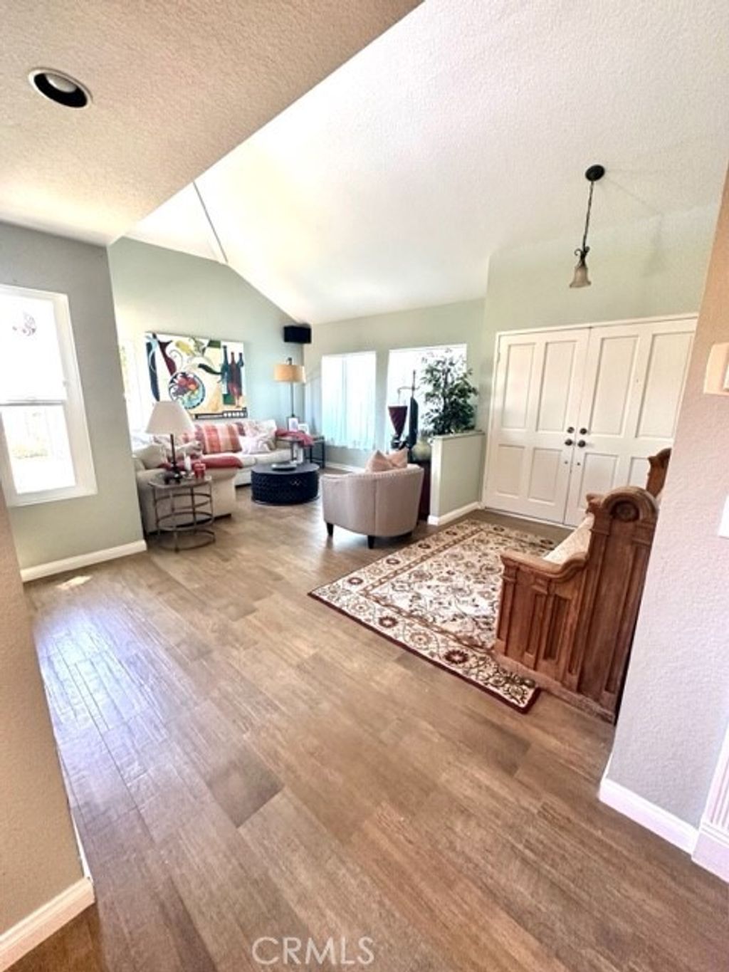 listing image 130725190232522377017