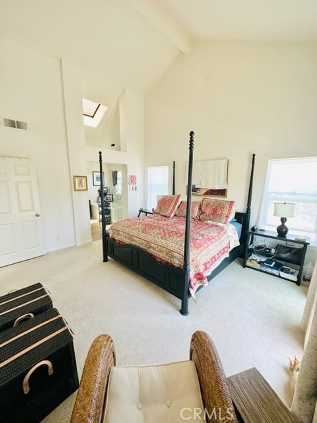 listing image 130725353402928706048