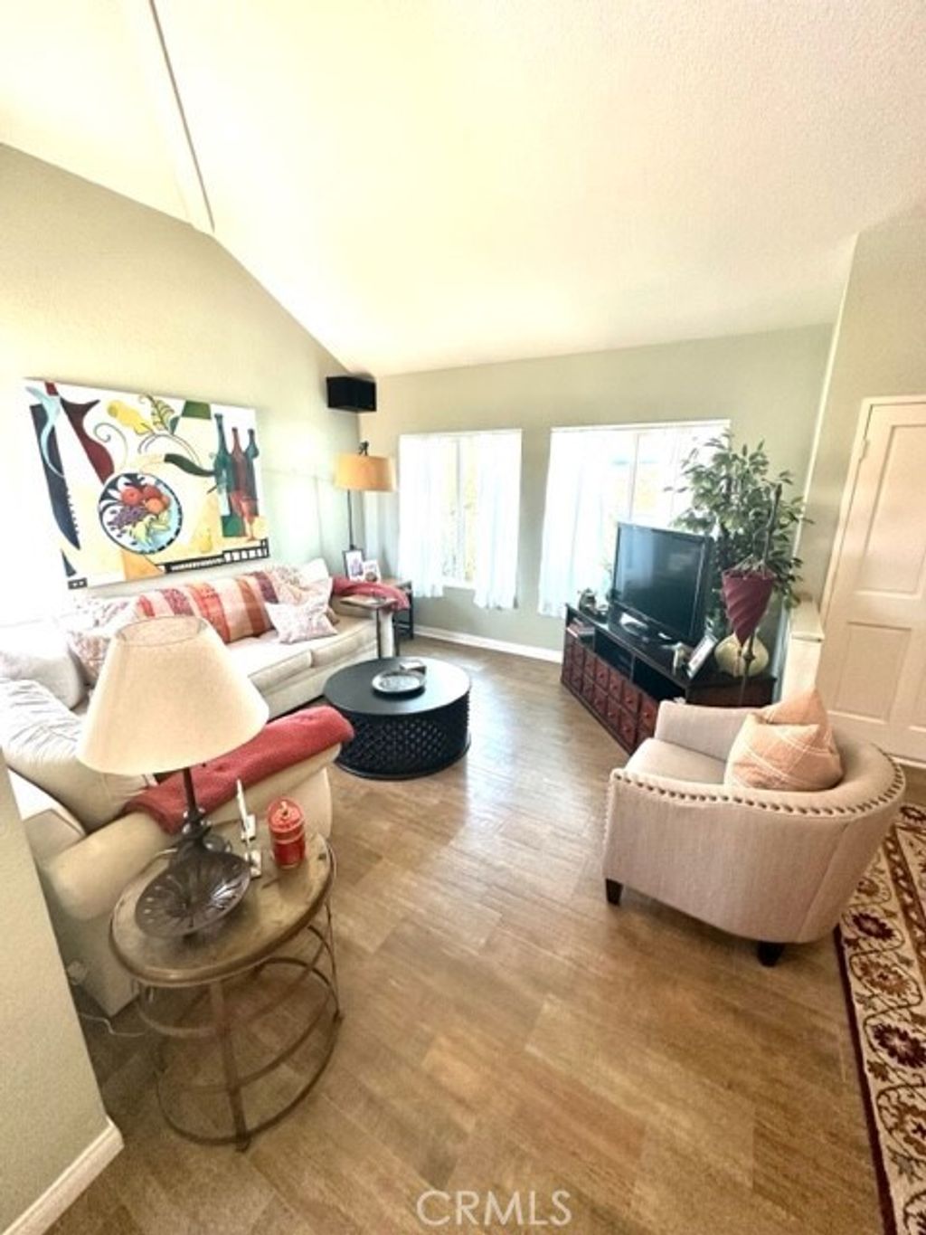 listing image 130728900992435136407