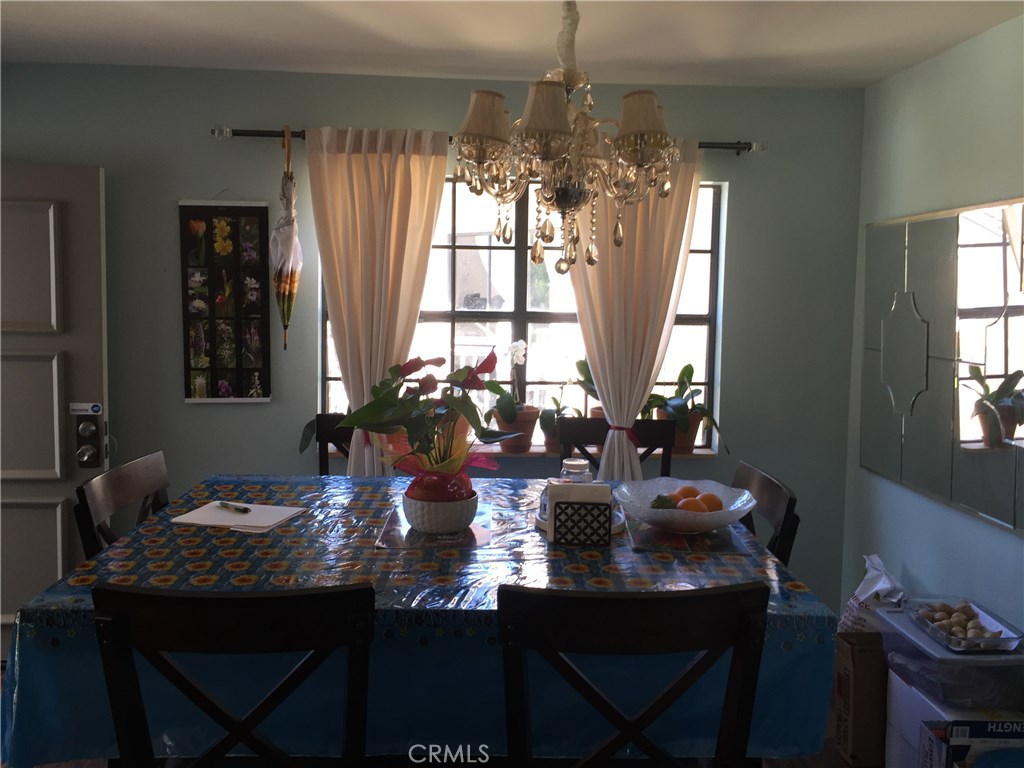 PRIVATE 2 BEDROOM,1BEDROOM,UPTAIRS END UNIT W/VIEW IN THE POPULAR LAKESIDE COMMUNITY.THIS UNIT BOASTS CENTRAL AIR,VAULTED CEILINGS,RECESED LIGHTING,OPEN FLOOR PLAN AND LOTS OF NATURAL LIGHT! KITCHEN FEATURES GRANITE COUNTER TOPS,UPGRADED CABINETS,STAINLESS STEEL SINK,DISHWASHER,AND GAS RANGE.DINING AREA HAS LARGE WINDOW WITH LOTS OF NATURAL LIGHT.FAMILY ROOM FEATURES HIGH CEILINGS AND SLIDING GLASS DOORS TO ONE OF TWO BALCONIES OVERLOOKING THE POOL.MASTER BEDROOM ALSO FEATURES VAULTED CEILING,WALK IN CLOSET,A SECOND EXTRA LARGE CLOSET,VANITY WITH SINK AND SKYLIGHT,AND SLIDING GLASS DOORS TO A PERSONAL BALCONY OVERLOOKING THE POOL.SECOND BEDROOM ALSO HAS VIEW OF THE POOL AND A VERY LARGE CLOSET AS WELL.SPACIOUS BATHROOM FEATURES TILED SHOWER AND TUB.FULL SIZE WASHER/DRYER HOOKUPS AVAILABLE ON BALCONY.UNIT INCLUDES TWO COVEREDP
PARKING SPACES.HOA FEATURES TWO POOLS,SPA,BEAUTIFUL LANDSCAPING AND COVERS WATER AND TRASH.NEW HEATER TO BE INSTALLED .GREAT COMPLEX LOCATED IN QUIET GARDEN GROVE GROVE NEIGHBORHOOD WITHIN WALKING DISTANCE TO MAIN STREET AND HOME TO THE FAMOUS STRAWBERRY FESTIVAL!STANDAR SALE.