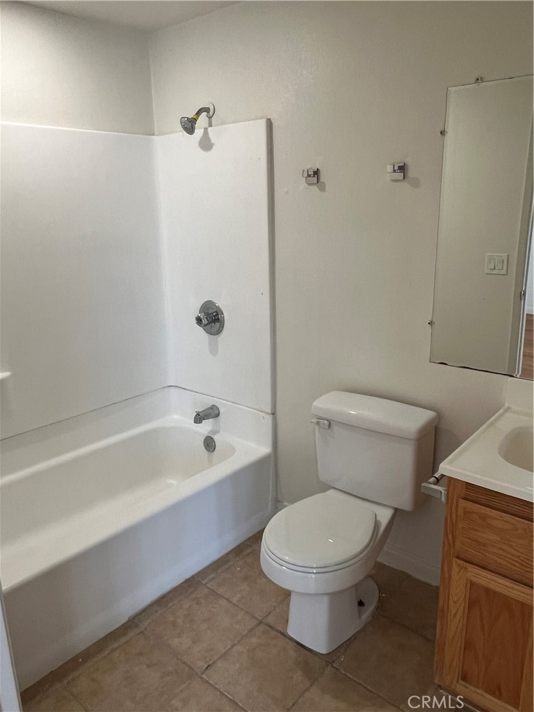 Properties 3 843 S Ardmore Avenue