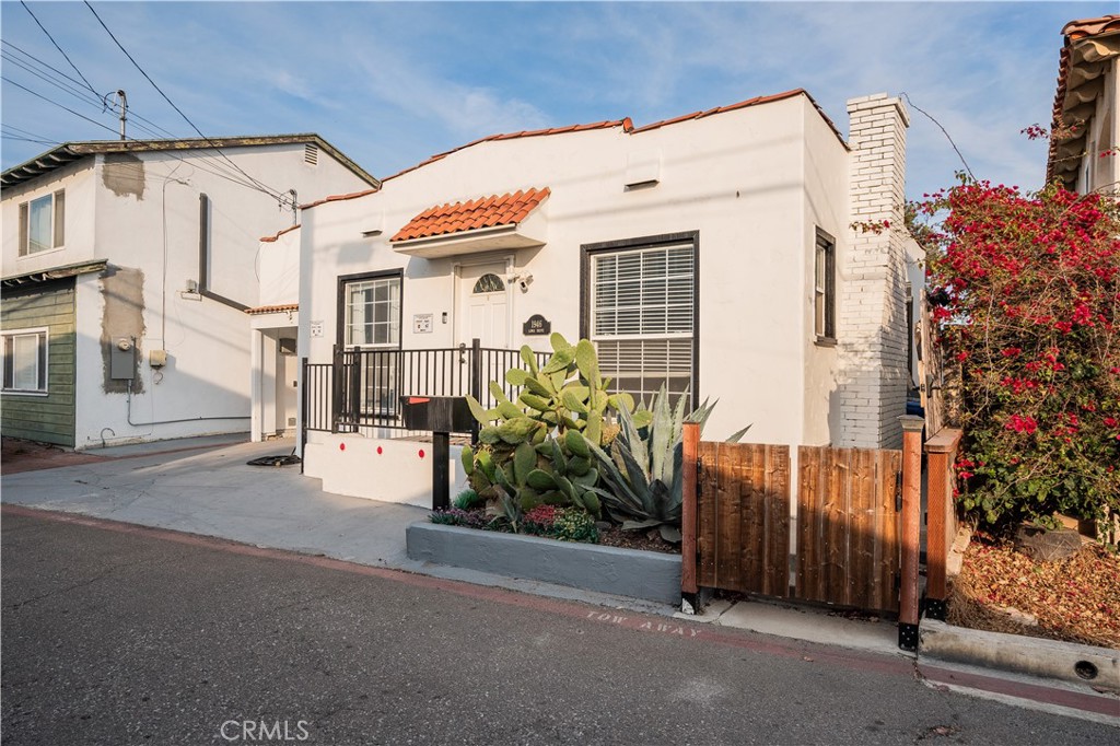 1946 Loma Drive