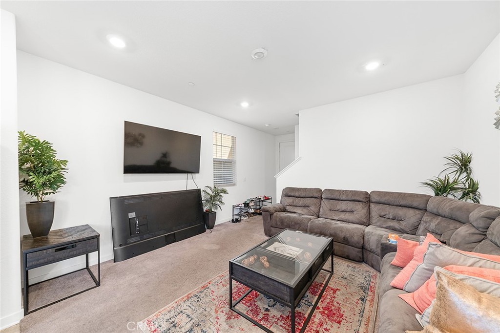 16584 Poppy Seed Lane