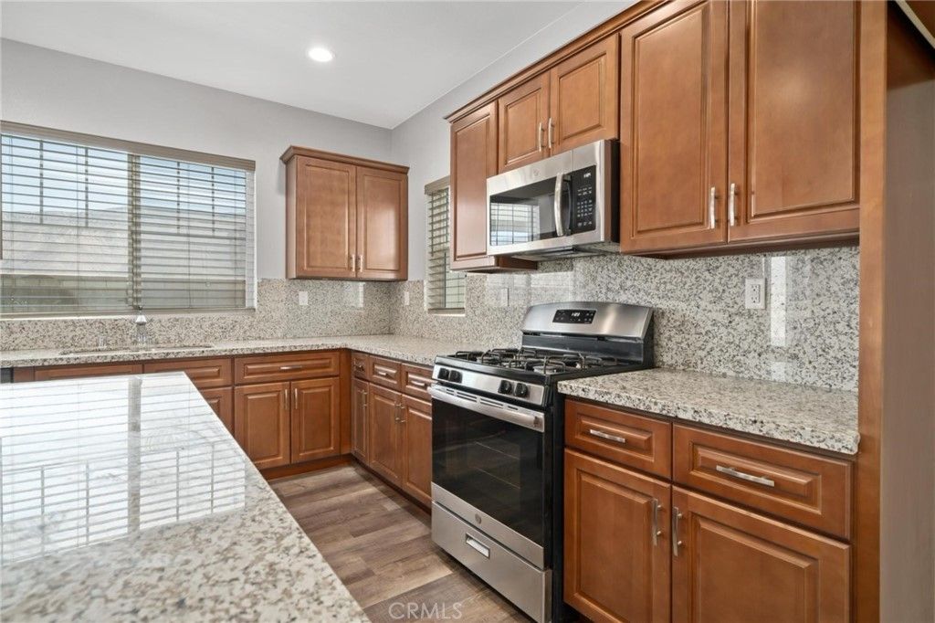 listing image 130727156396169342604