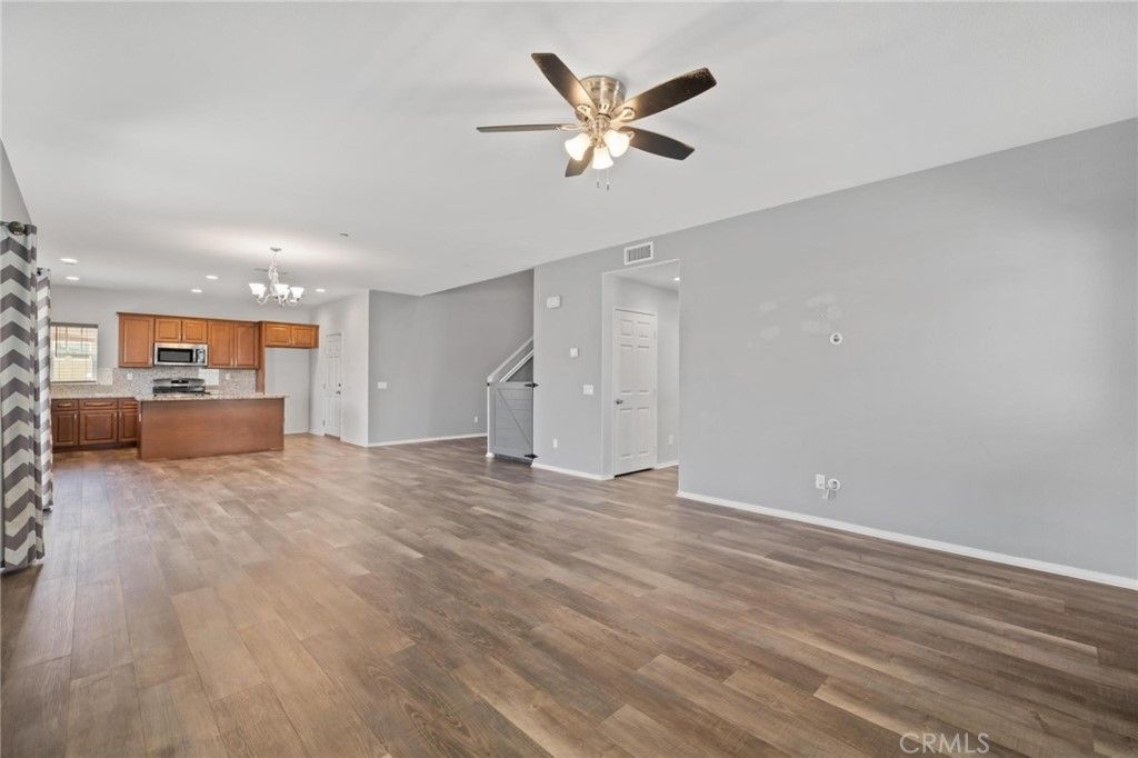listing image 130721616389331128394