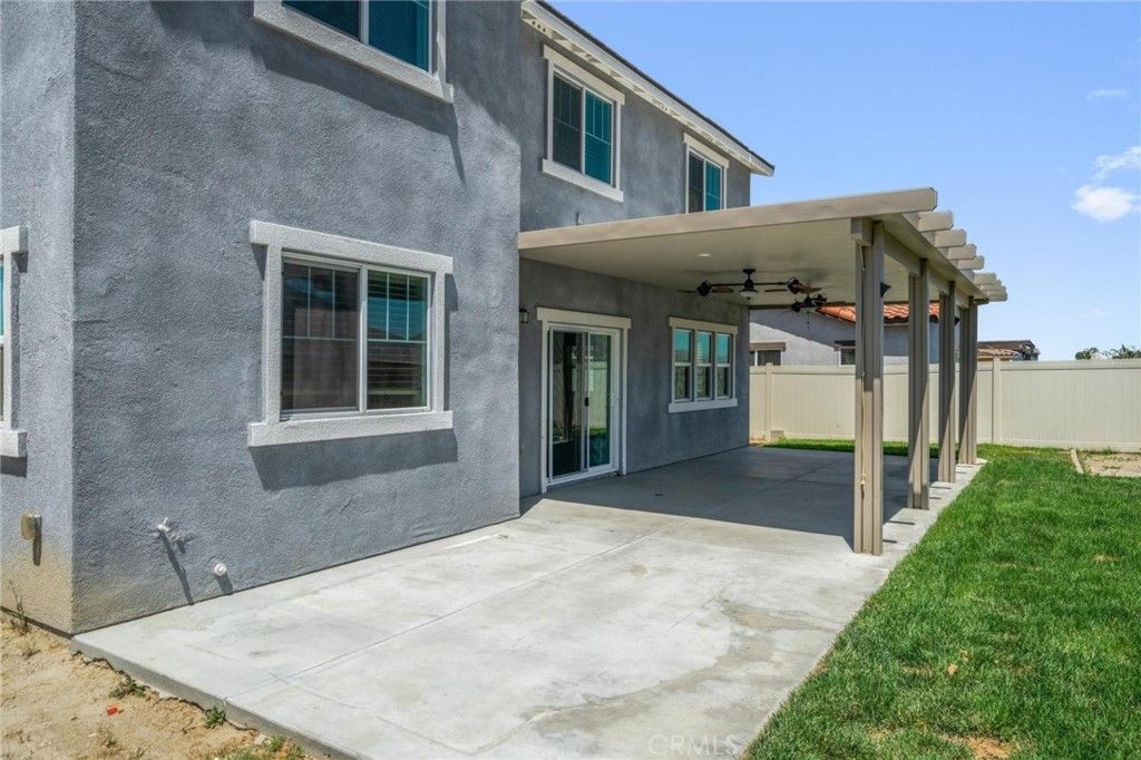listing image 130726317819223875742