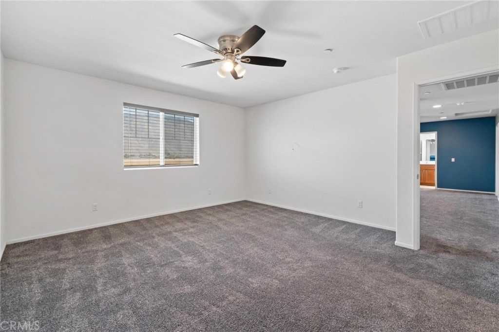 listing image 130725776754752973175